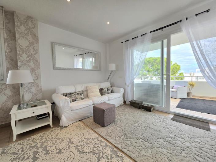 Image No.12-2 Bed Apartment for sale