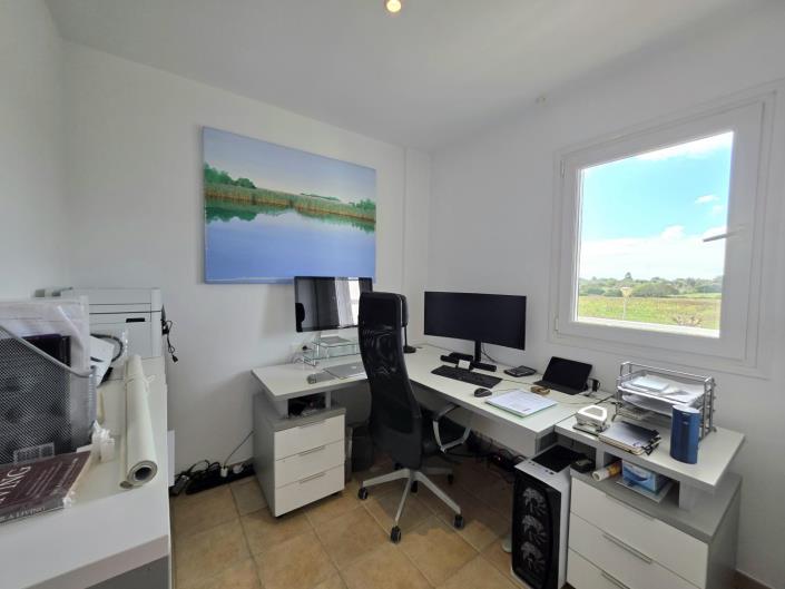 Image No.20-2 Bed Apartment for sale