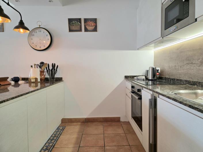 Image No.13-2 Bed Apartment for sale