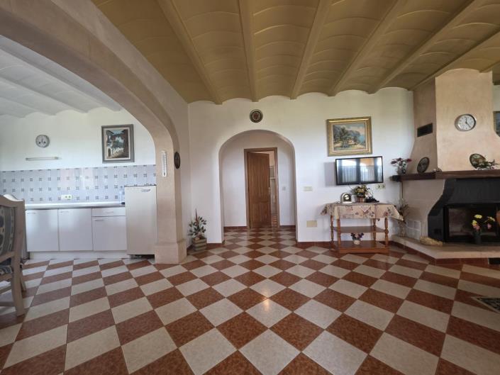 Image No.10-3 Bed Country House for sale