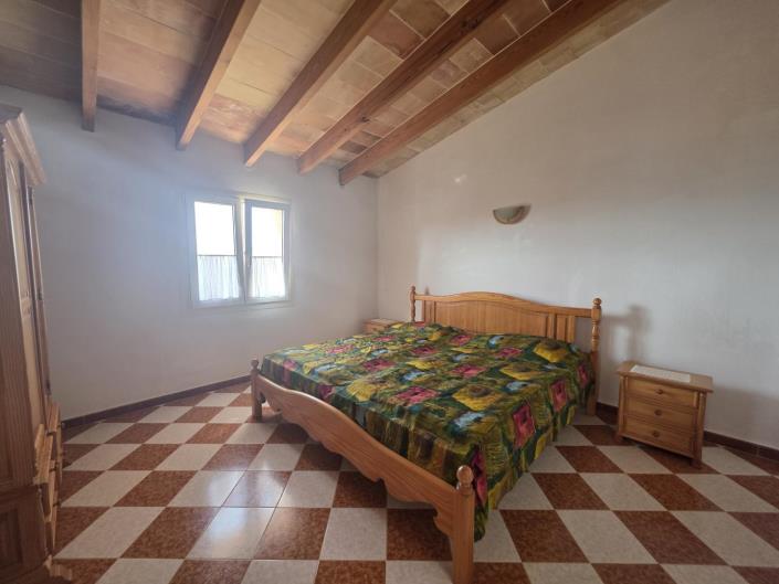 Image No.14-3 Bed Country House for sale