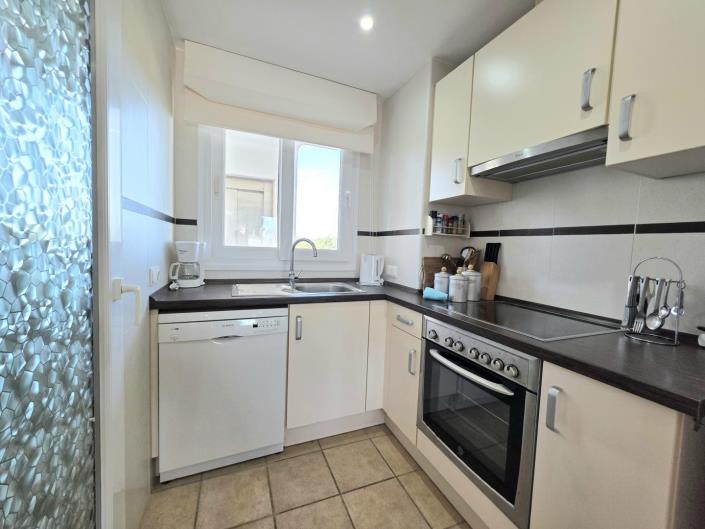 Image No.5-2 Bed Apartment for sale