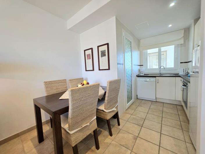 Image No.9-2 Bed Apartment for sale