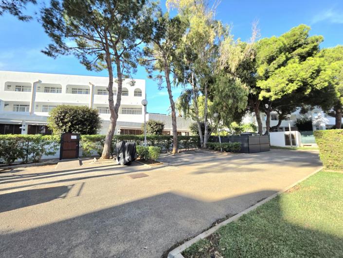 Image No.24-1 Bed Apartment for sale