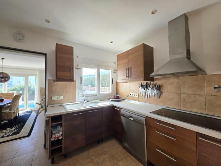 Image No.12-4 Bed House/Villa for sale