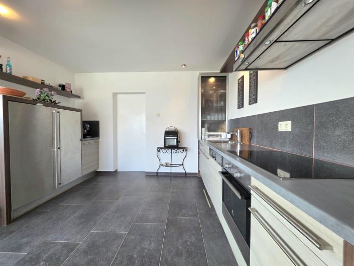 Image No.20-4 Bed House/Villa for sale