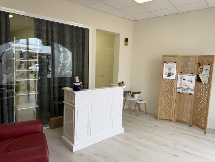 Image No.3-3 Bed Commercial for sale