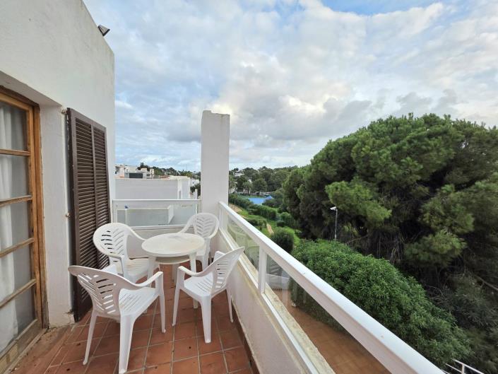 Image No.10-1 Bed Apartment for sale