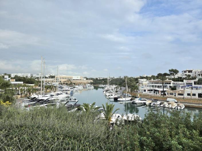 Image No.28-2 Bed Apartment for sale