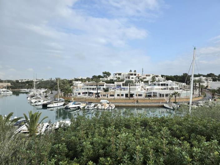 Image No.27-2 Bed Apartment for sale