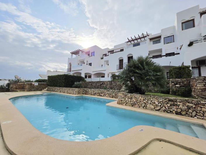 Image No.25-2 Bed Apartment for sale