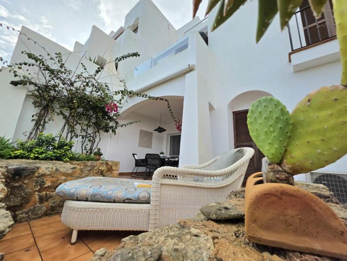 Image No.21-2 Bed Apartment for sale