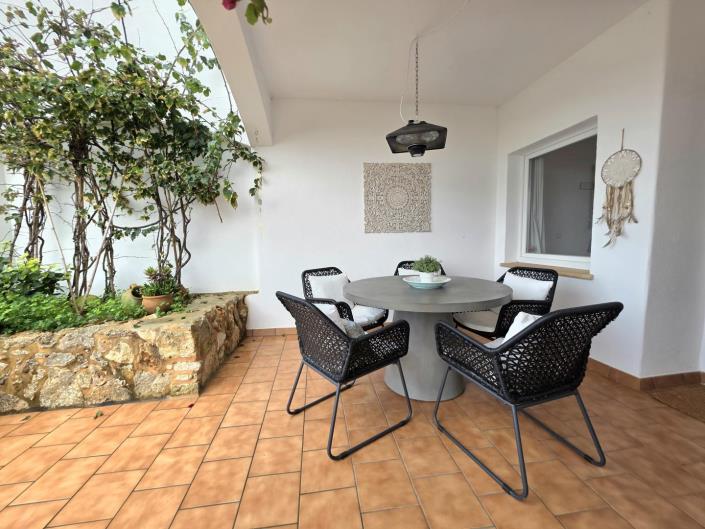 Image No.19-2 Bed Apartment for sale