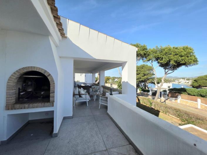 Image No.16-4 Bed Apartment for sale