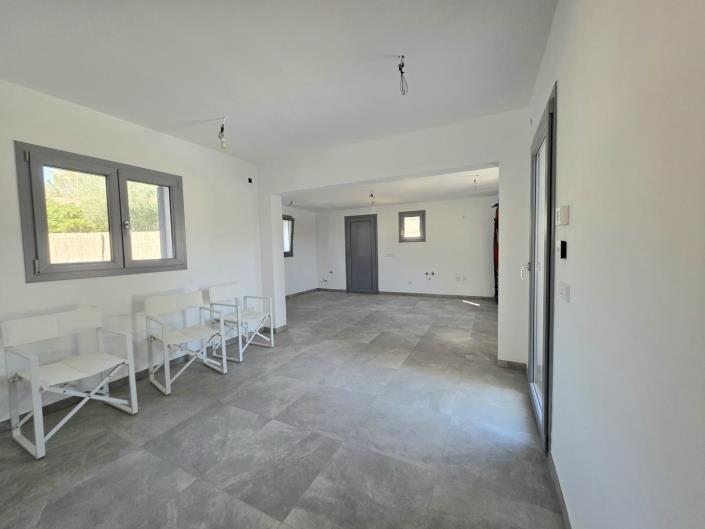 Image No.3-4 Bed Villa for sale