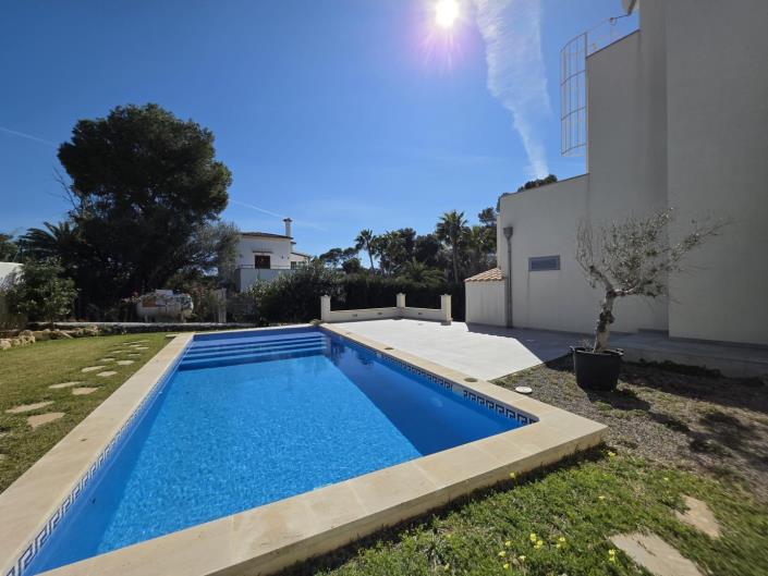 Image No.27-4 Bed Villa for sale