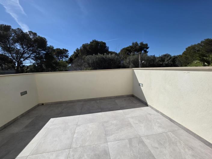 Image No.12-4 Bed Villa for sale