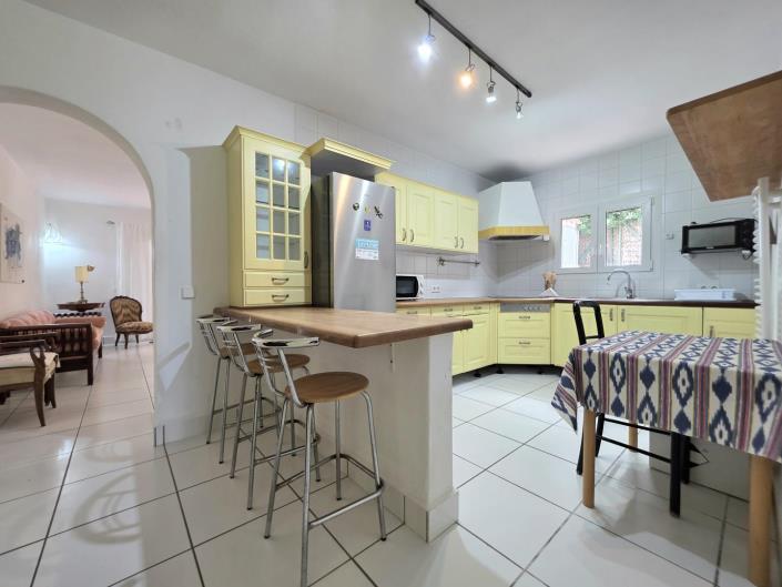 Image No.10-2 Bed Apartment for sale