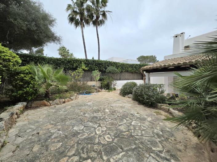 Image No.20-2 Bed Apartment for sale