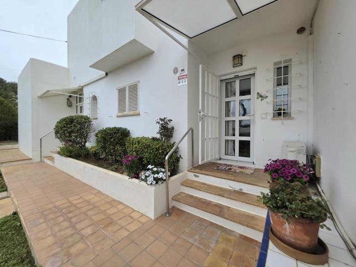 Image No.23-2 Bed Apartment for sale