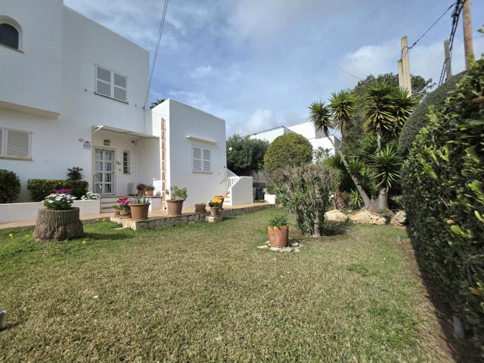 Image No.26-2 Bed Apartment for sale