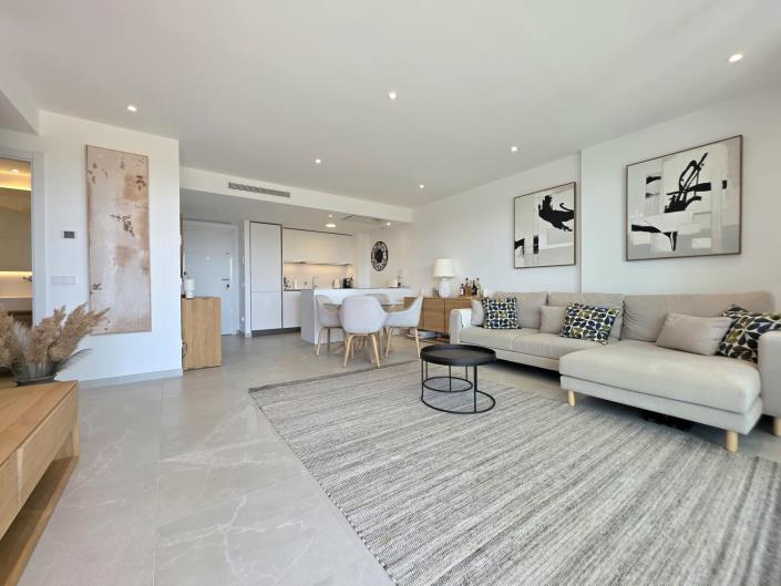 Image No.8-2 Bed Apartment for sale