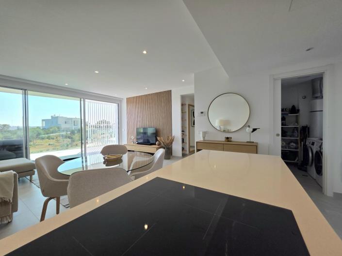 Image No.10-2 Bed Apartment for sale