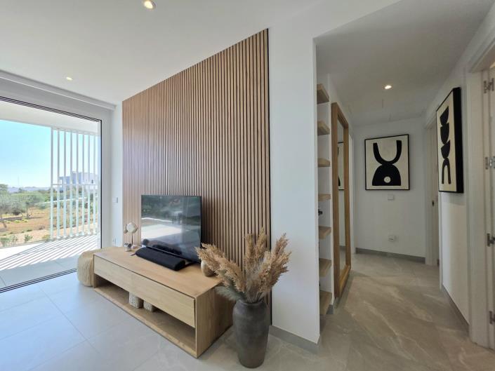 Image No.11-2 Bed Apartment for sale