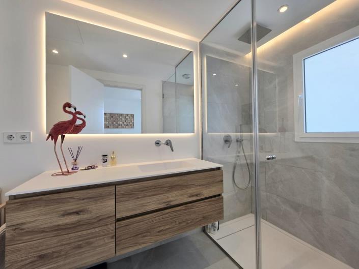 Image No.15-2 Bed Apartment for sale