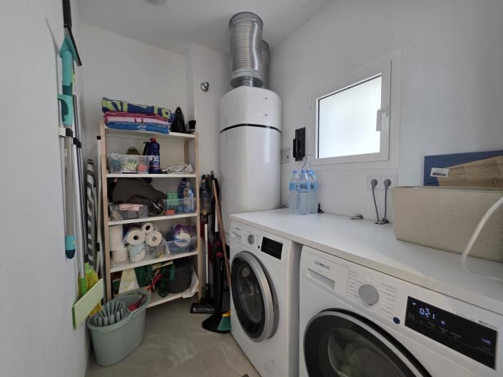 Image No.23-2 Bed Apartment for sale