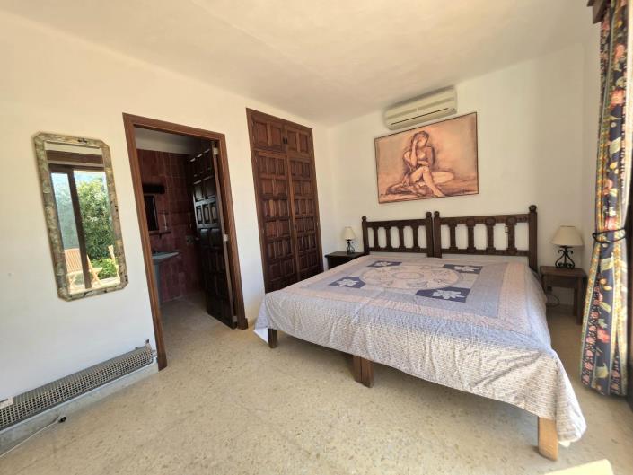 Image No.7-4 Bed House/Villa for sale