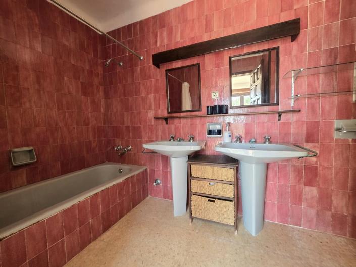 Image No.9-4 Bed House/Villa for sale