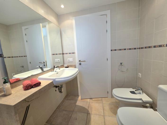 Image No.14-2 Bed Apartment for sale