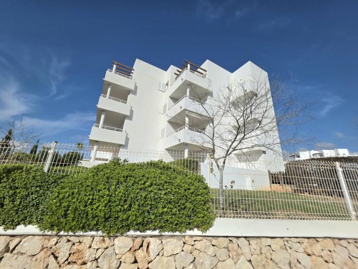 Image No.22-2 Bed Apartment for sale