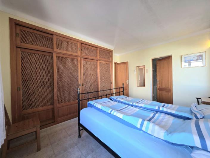 Image No.11-6 Bed Villa / Detached for sale