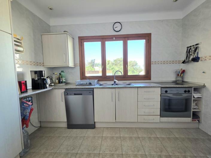 Image No.9-6 Bed Villa / Detached for sale