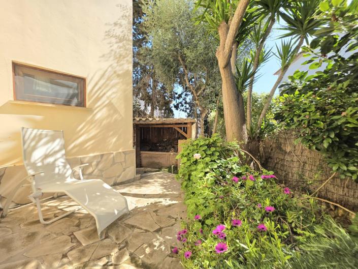 Image No.35-6 Bed Villa / Detached for sale