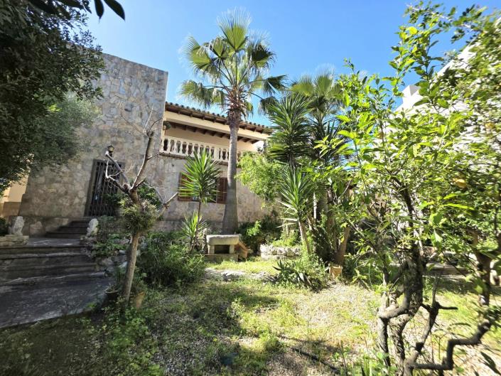 Image No.37-6 Bed Villa / Detached for sale