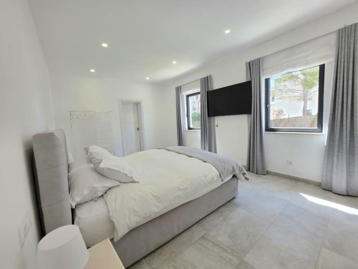 Image No.14-4 Bed Villa for sale