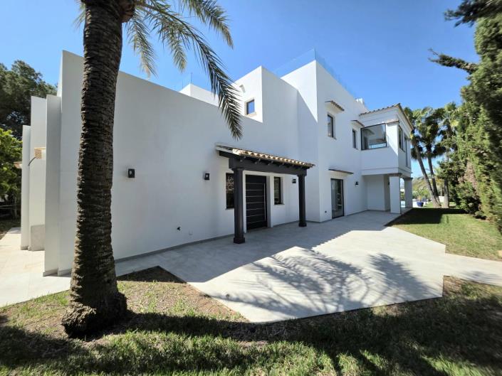 Image No.35-4 Bed Villa for sale