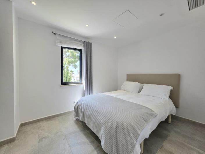 Image No.20-4 Bed Villa for sale