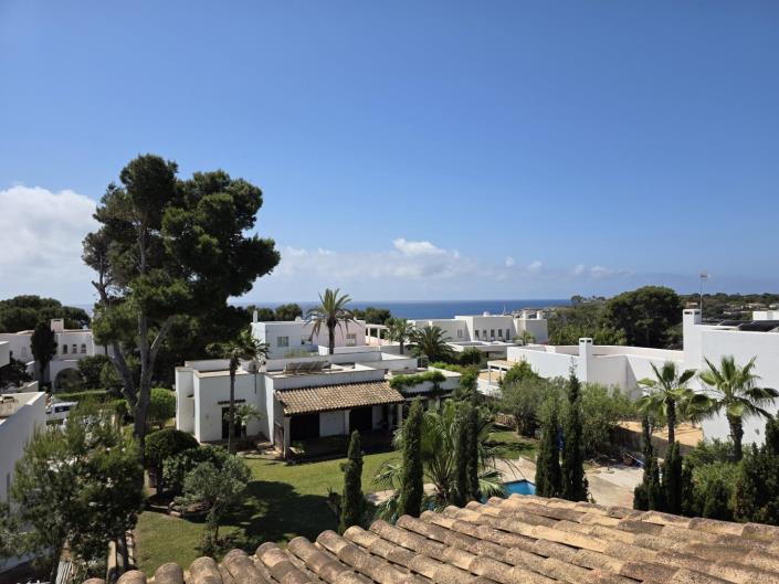Image No.37-4 Bed Villa for sale