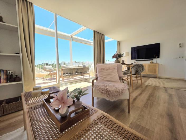 Image No.22-2 Bed Apartment for sale