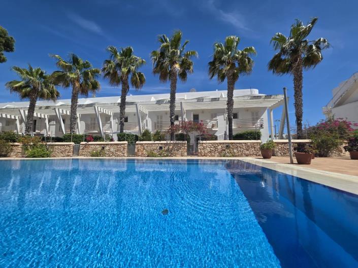 Image No.33-2 Bed Villa / Detached for sale