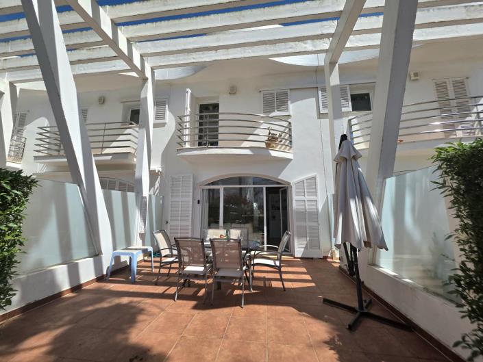 Image No.5-2 Bed Villa / Detached for sale