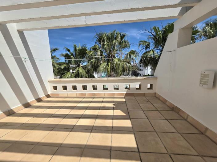 Image No.31-2 Bed Villa / Detached for sale