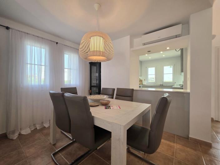 Image No.8-3 Bed House for sale