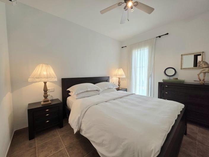 Image No.15-3 Bed House for sale