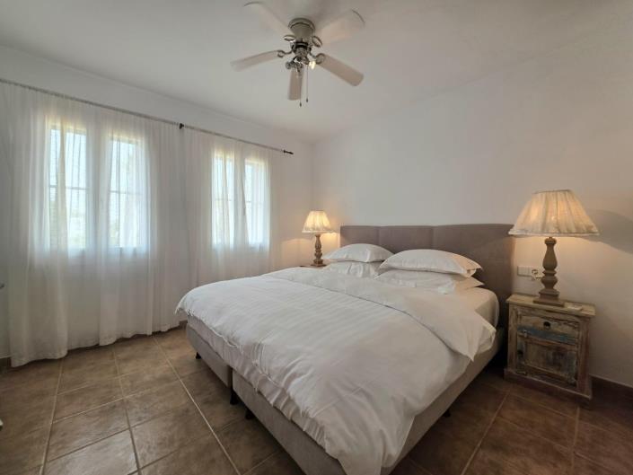 Image No.19-3 Bed House for sale