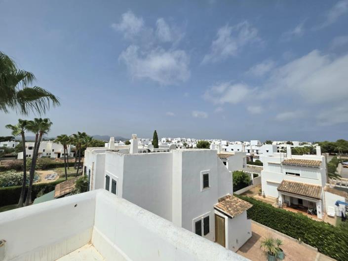 Image No.24-3 Bed House for sale